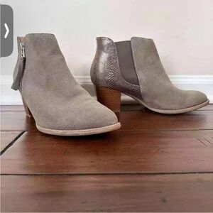 Vionic Anne Womens 10 Leather Suede Ankle Bootie Faux Snakeskin Block Heel